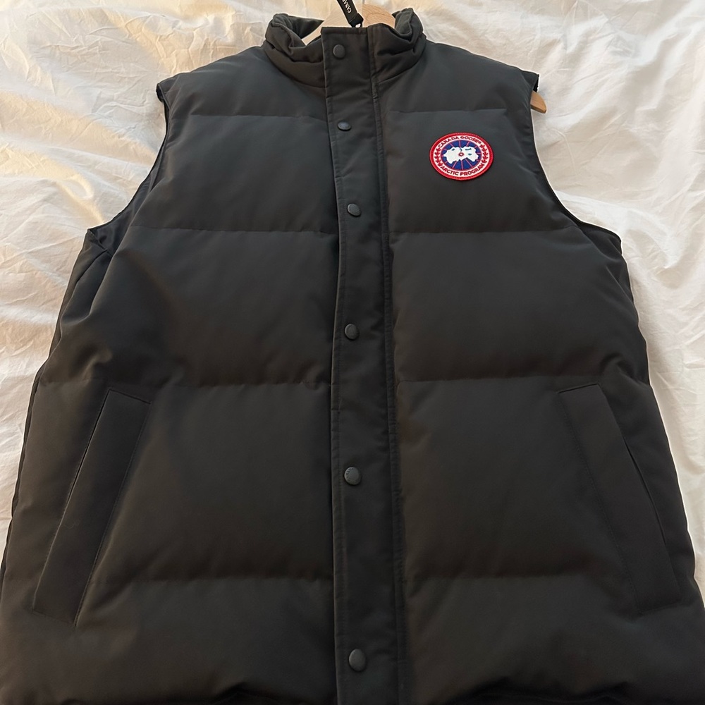 Gently Used Canada Goose puffer vest